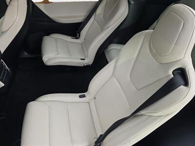 2018 Tesla Model X 75D   - Photo 17 - Lennox, CA 90304