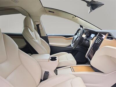 2018 Tesla Model X 75D   - Photo 15 - Lennox, CA 90304