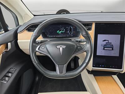 2018 Tesla Model X 75D   - Photo 12 - Lennox, CA 90304