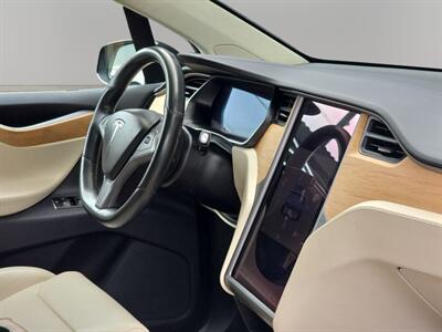 2018 Tesla Model X 75D   - Photo 16 - Lennox, CA 90304