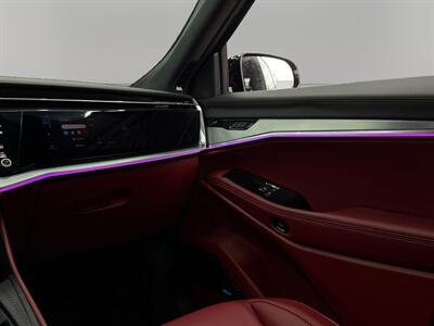 2025 Jeep Wagoneer S Launch Edition   - Photo 20 - Lennox, CA 90304