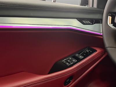 2025 Jeep Wagoneer S Launch Edition   - Photo 22 - Lennox, CA 90304