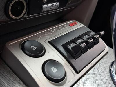 2010 Ford F-150 SVT Raptor   - Photo 21 - Lennox, CA 90304
