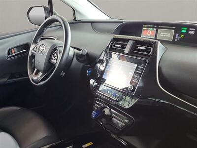 2022 Toyota Prius XLE   - Photo 14 - Lennox, CA 90304