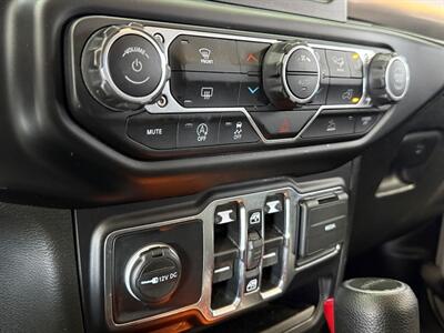2021 Jeep Gladiator Willys - Photo 23 - Lennox, CA 90304