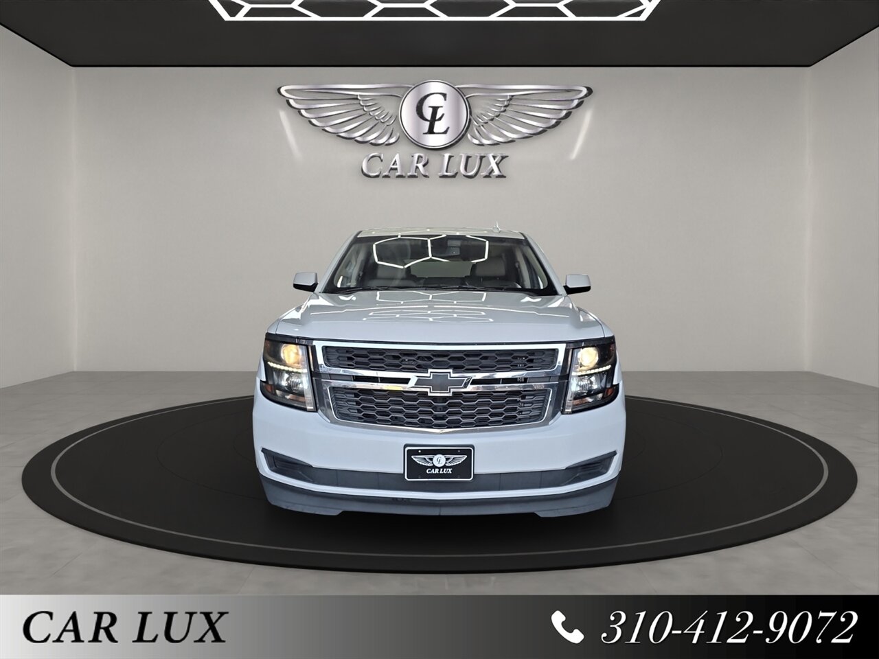 2018 Chevrolet Tahoe LT photo 2