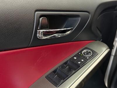 2015 Lexus IS 350   - Photo 16 - Lennox, CA 90304