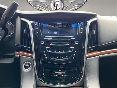 2016 Cadillac Escalade ESV Premium   - Photo 10 - Lennox, CA 90304