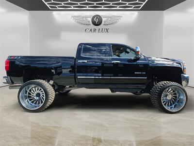 2019 Chevrolet Silverado 2500 LTZ - Photo 6 - Lennox, CA 90304