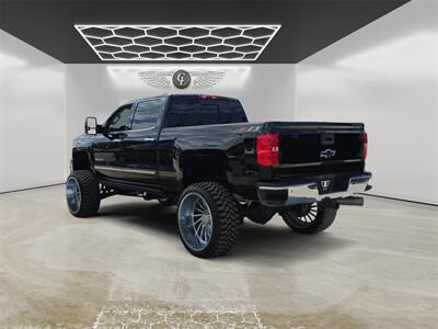 2019 Chevrolet Silverado 2500 LTZ - Photo 3 - Lennox, CA 90304