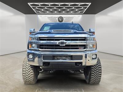 2019 Chevrolet Silverado 2500 LTZ - Photo 8 - Lennox, CA 90304