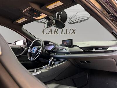 2015 BMW i8   - Photo 22 - Lennox, CA 90304