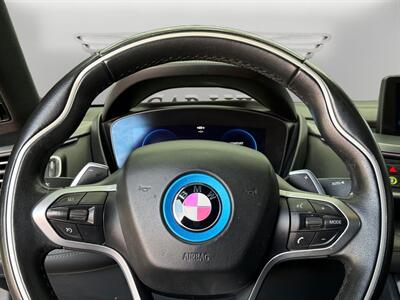 2015 BMW i8   - Photo 18 - Lennox, CA 90304