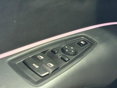 2015 BMW i8   - Photo 30 - Lennox, CA 90304