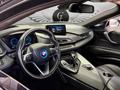 2015 BMW i8   - Photo 28 - Lennox, CA 90304