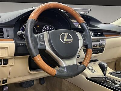 2014 Lexus ES 300h 300h   - Photo 18 - Lennox, CA 90304