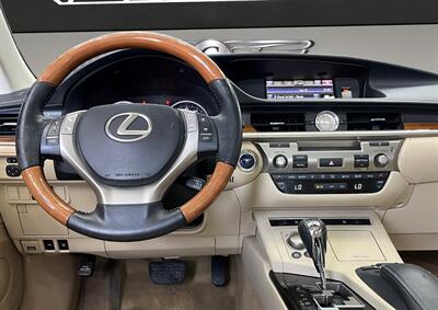 2014 Lexus ES 300h 300h   - Photo 12 - Lennox, CA 90304