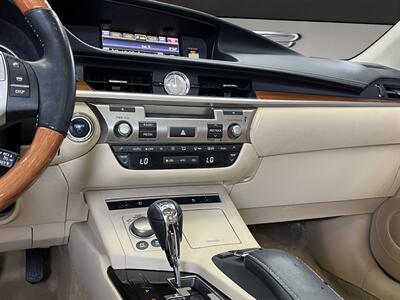 2014 Lexus ES 300h 300h   - Photo 13 - Lennox, CA 90304
