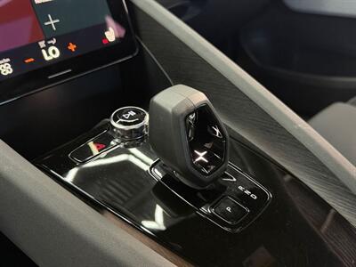 2024 Polestar 2 Long Range Dual Motor   - Photo 19 - Lennox, CA 90304