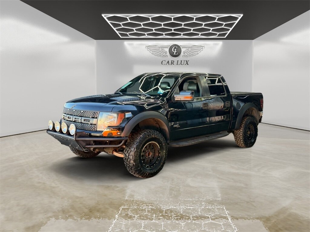 2011 Ford F-150 SVT Raptor   - Photo 1 - Lennox, CA 90304