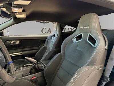 2016 Ford Mustang Shelby GT350   - Photo 9 - Lennox, CA 90304