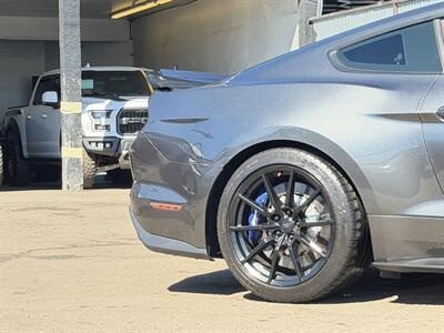 2016 Ford Mustang Shelby GT350   - Photo 46 - Lennox, CA 90304