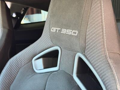 2016 Ford Mustang Shelby GT350   - Photo 41 - Lennox, CA 90304