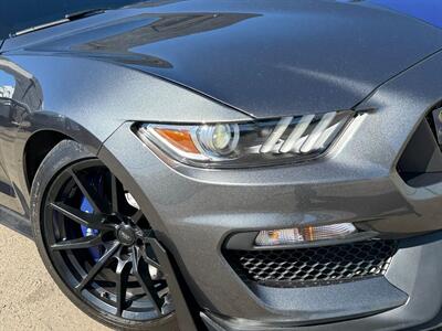 2016 Ford Mustang Shelby GT350   - Photo 47 - Lennox, CA 90304
