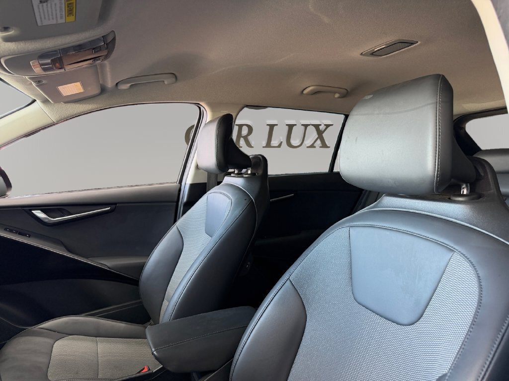 2023 Kia Niro EX - Photo 9 - Lennox, CA 90304