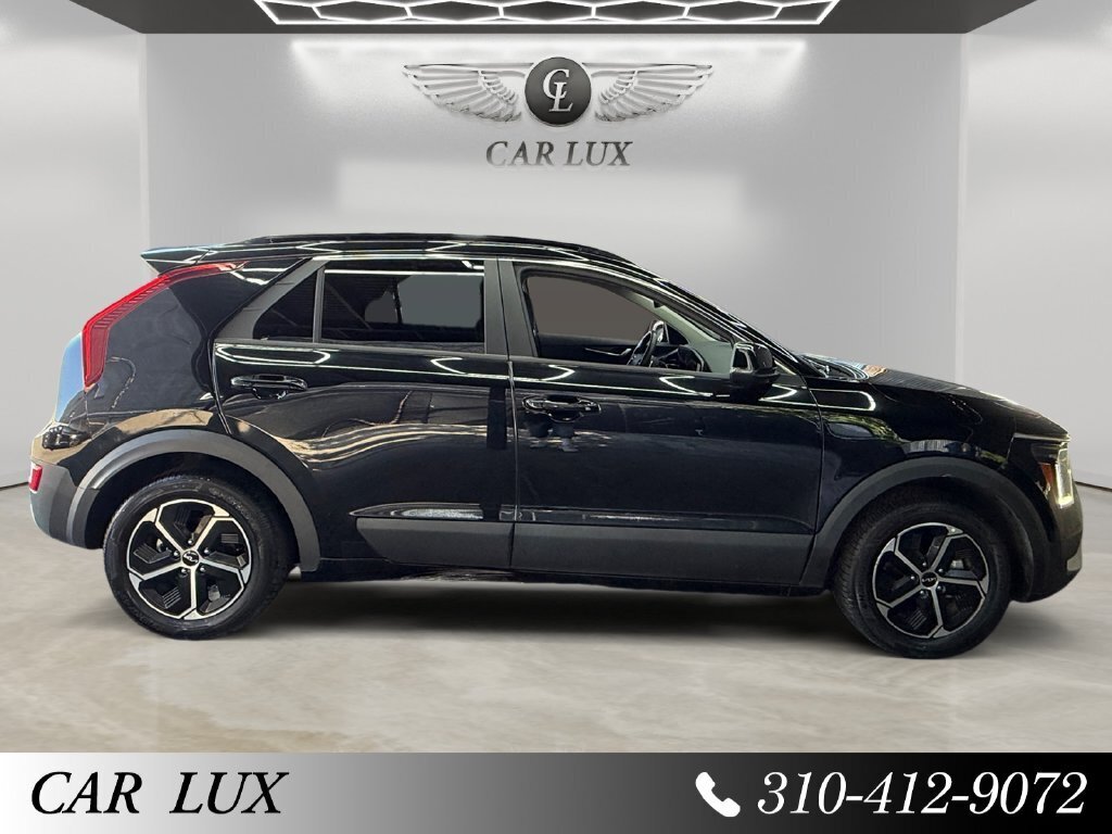 2023 Kia Niro EX - Photo 6 - Lennox, CA 90304