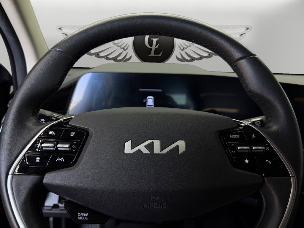 2023 Kia Niro EX - Photo 18 - Lennox, CA 90304