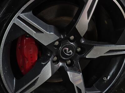 2018 INFINITI Q60 Red Sport 400   - Photo 21 - Lennox, CA 90304