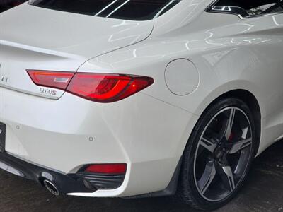 2018 INFINITI Q60 Red Sport 400   - Photo 19 - Lennox, CA 90304