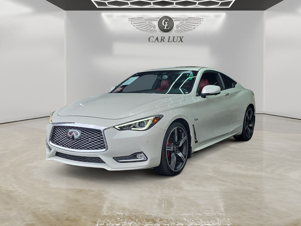 2018 INFINITI Q60 Red Sport 400   - Photo 1 - Lennox, CA 90304