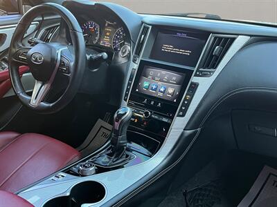 2018 INFINITI Q60 Red Sport 400   - Photo 17 - Lennox, CA 90304