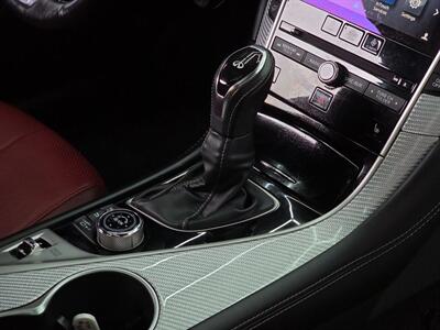 2018 INFINITI Q60 Red Sport 400   - Photo 18 - Lennox, CA 90304