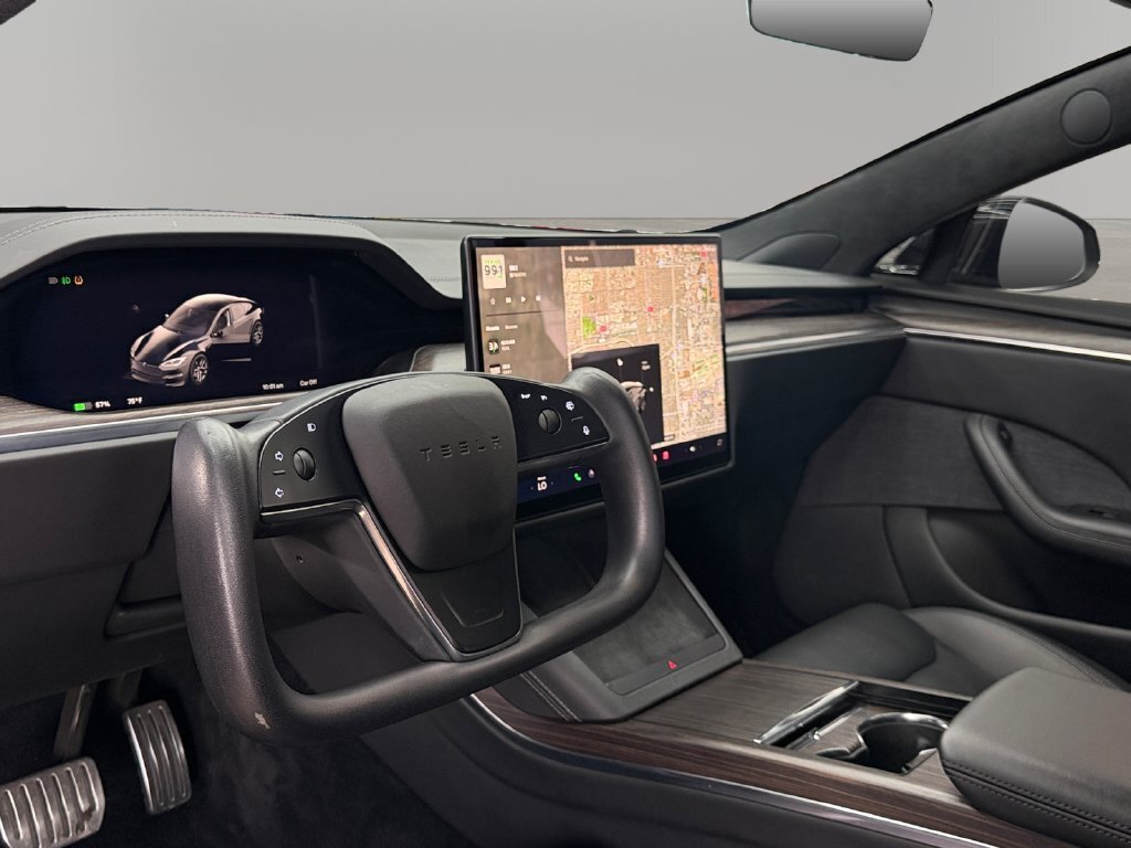 2022 Tesla Model S - Photo 16 - Lennox, CA 90304