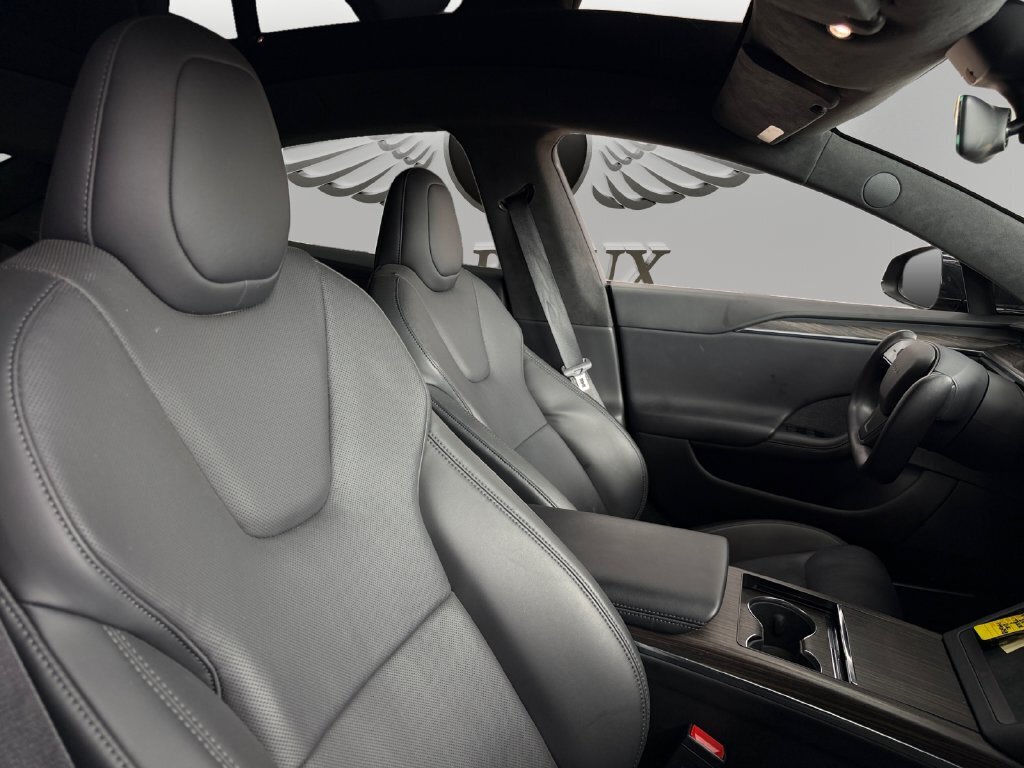 2022 Tesla Model S - Photo 15 - Lennox, CA 90304