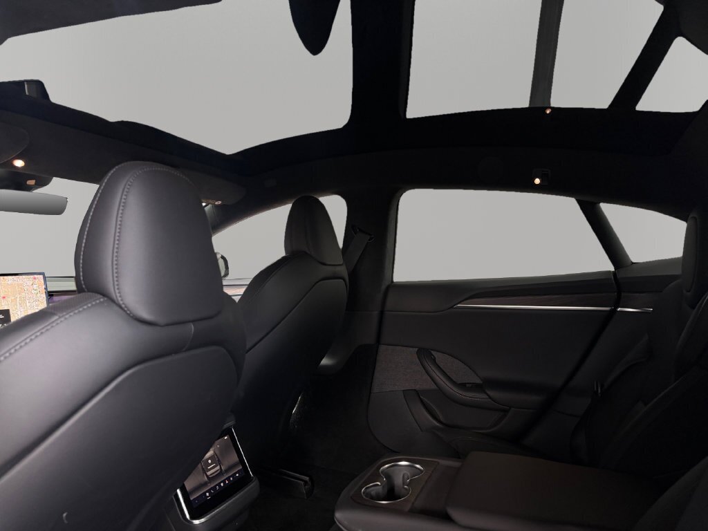 2022 Tesla Model S - Photo 18 - Lennox, CA 90304