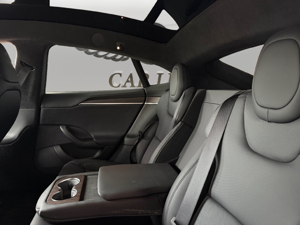 2022 Tesla Model S - Photo 13 - Lennox, CA 90304