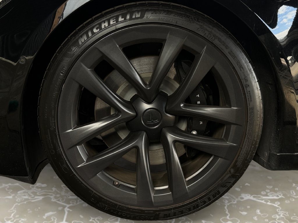 2022 Tesla Model S - Photo 14 - Lennox, CA 90304