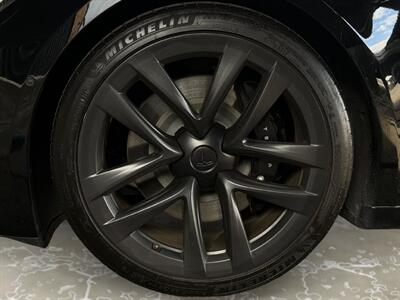 2022 Tesla Model S - Photo 14 - Lennox, CA 90304
