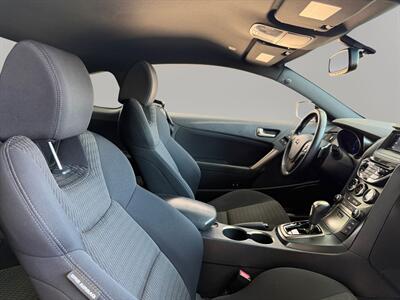 2016 Hyundai Genesis Coupe 3.8 - Photo 15 - Lennox, CA 90304