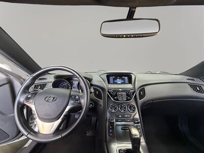 2016 Hyundai Genesis Coupe 3.8 - Photo 11 - Lennox, CA 90304