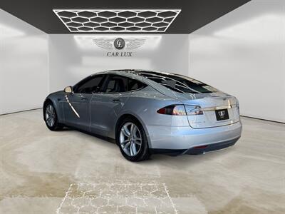2015 Tesla Model S 70D - Photo 3 - Lennox, CA 90304