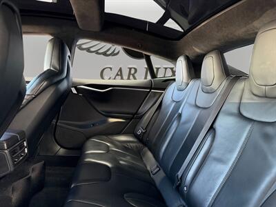 2015 Tesla Model S 70D - Photo 13 - Lennox, CA 90304