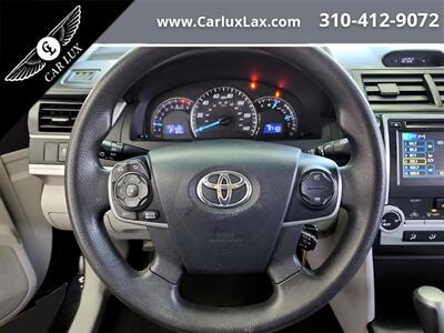 2014 Toyota Camry LE   - Photo 9 - Lennox, CA 90304