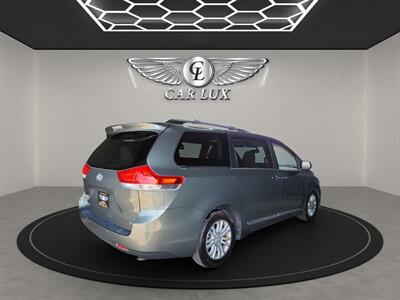 2012 Toyota Sienna XLE 7-Passenger Auto   - Photo 7 - Lennox, CA 90304