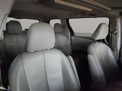 2012 Toyota Sienna XLE 7-Passenger Auto   - Photo 14 - Lennox, CA 90304