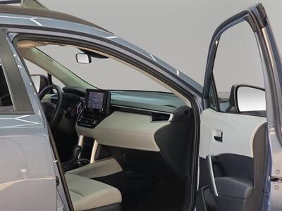2022 Toyota Corolla Cross LE   - Photo 15 - Lennox, CA 90304